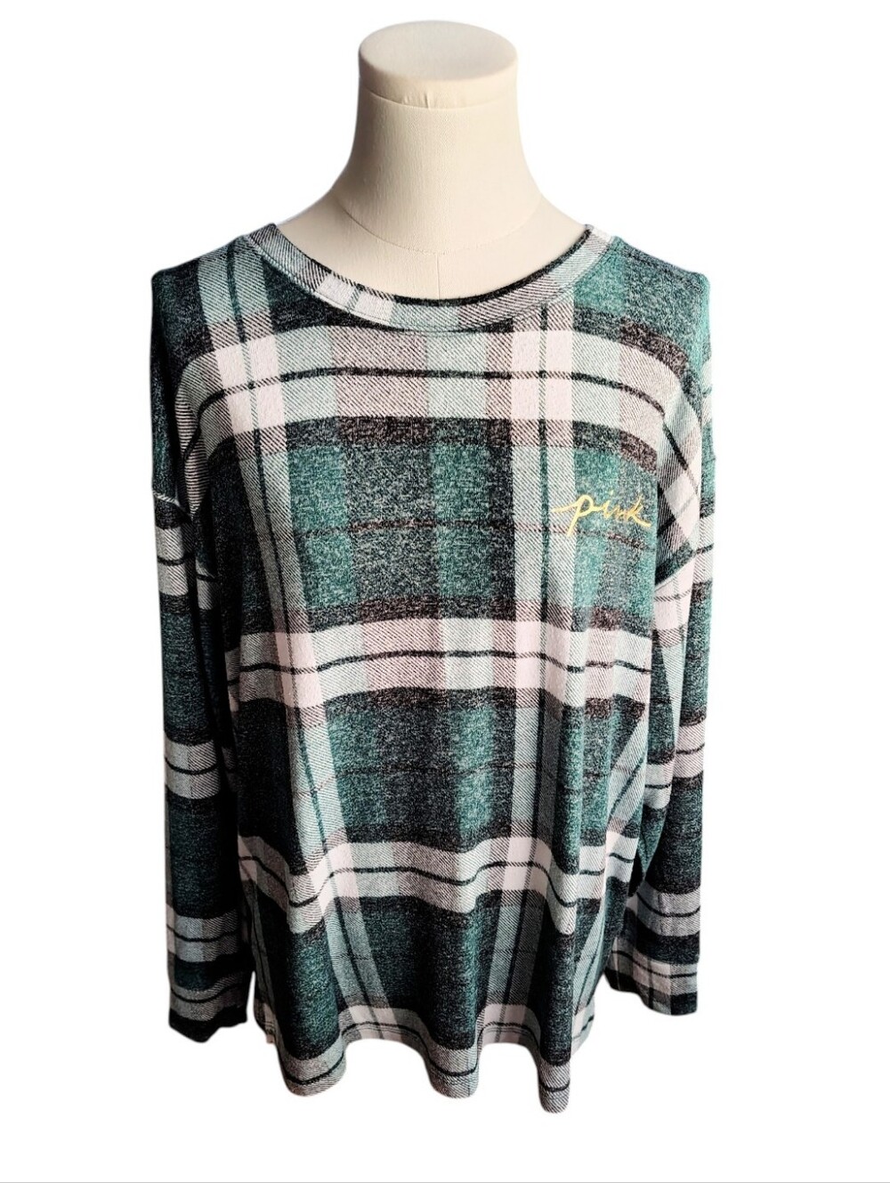 PINK Victoria's Secret Forest Green Black Plaid Long Sleeve Sleepwear Size Large